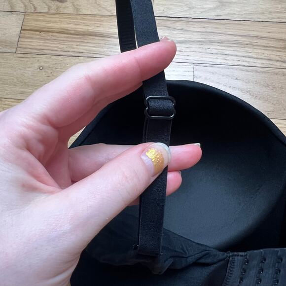 NEW TrueKind Women's L Supportive Comfort Wireless Shaping Bra Black T Shirt - Picture 5 of 7